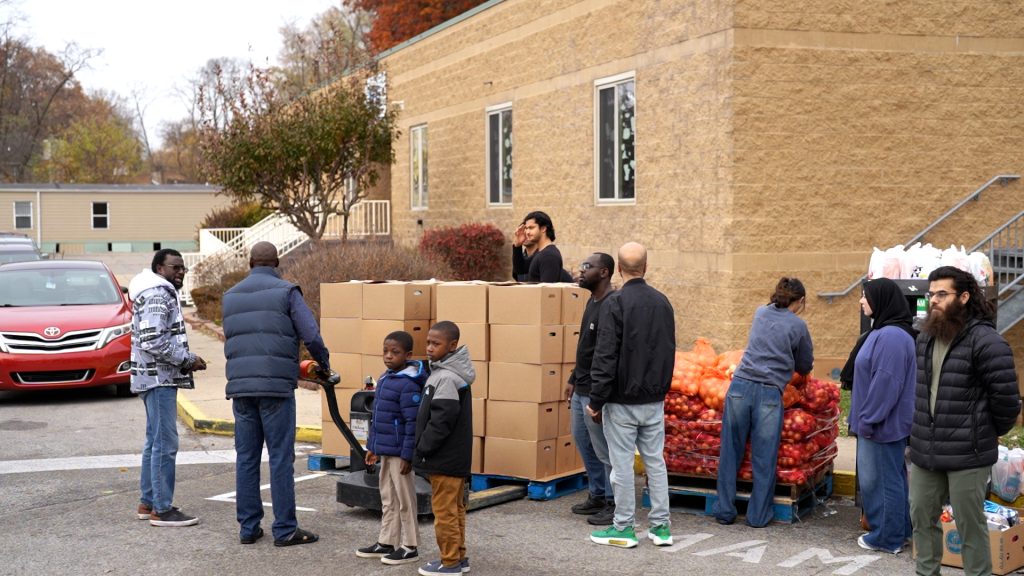 Volunteers at the IMCA Food Pantry, Masjid Al-Fajr